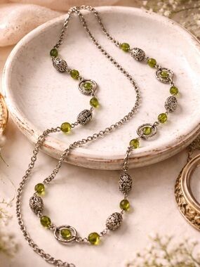 2028 Green Crystal Beaded & Filigree Long Necklace Vintage Style Gold Tone